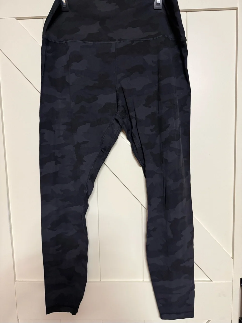 Lululemon size 18 leggings camo